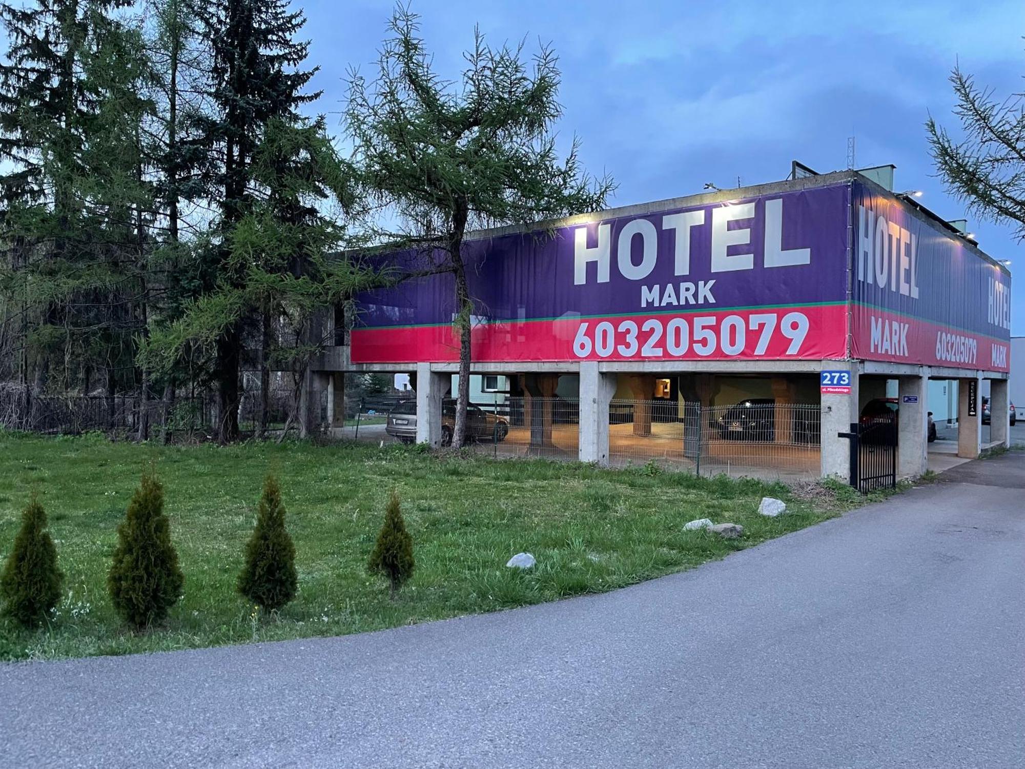 Hotel Mark 마르키 외부 사진